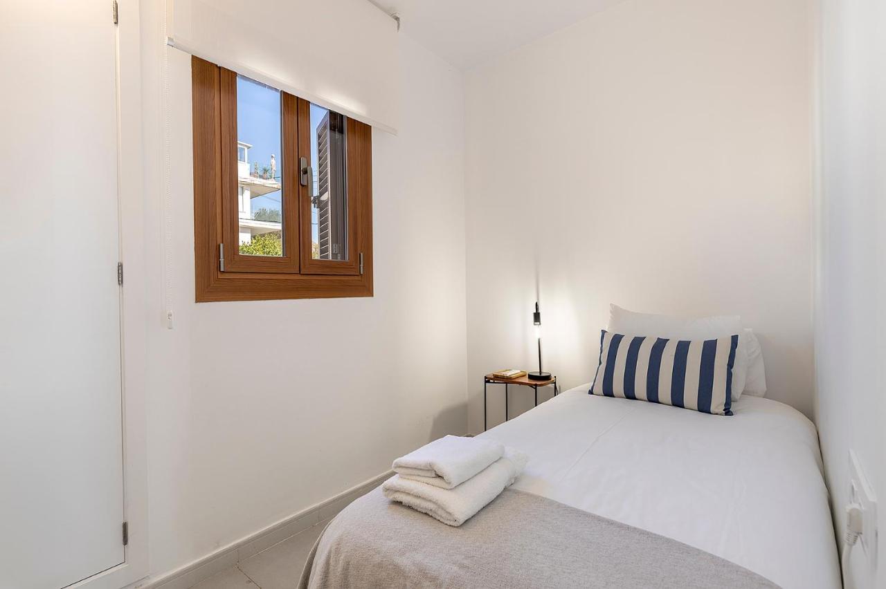 La Gola Apartment, First-Line Beachfront, Newly Refurbished Port de Pollença Exterior foto